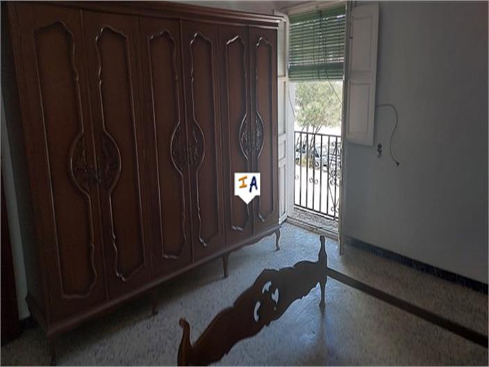 Image No.12-3 Bed House for sale