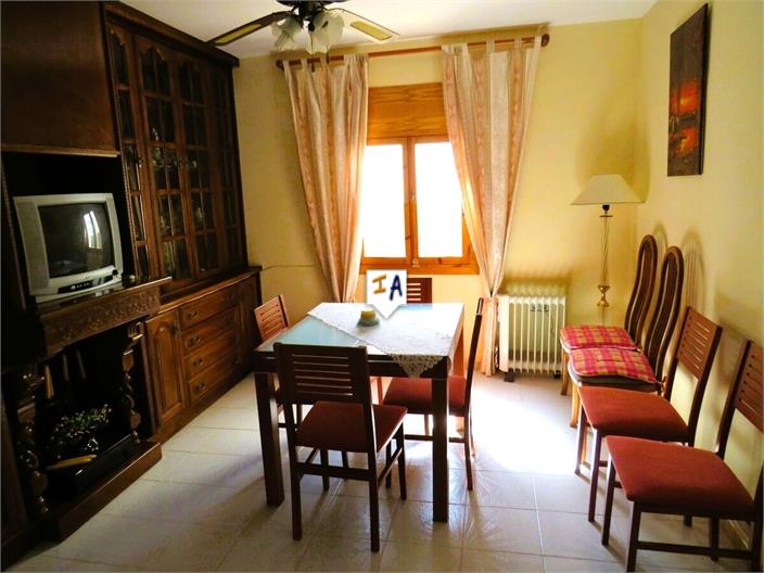 Image No.7-4 Bed House for sale