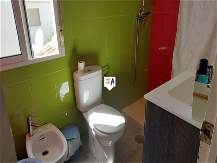 Image No.11-3 Bed House for sale