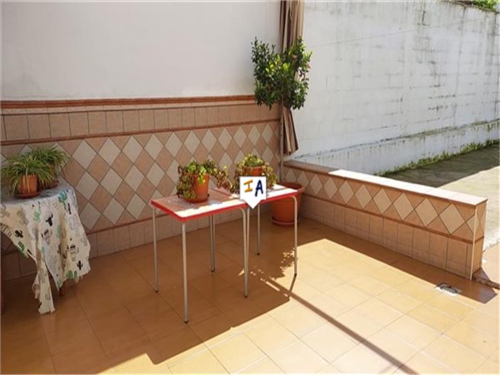 Image No.8-3 Bed House for sale