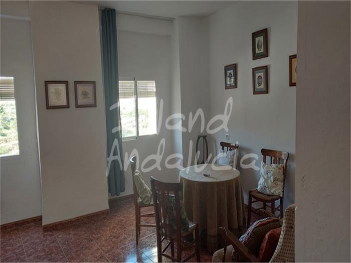 Image No.14-5 Bed House for sale