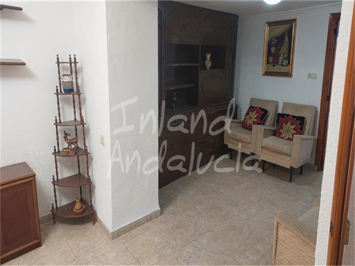 Image No.8-5 Bed House for sale