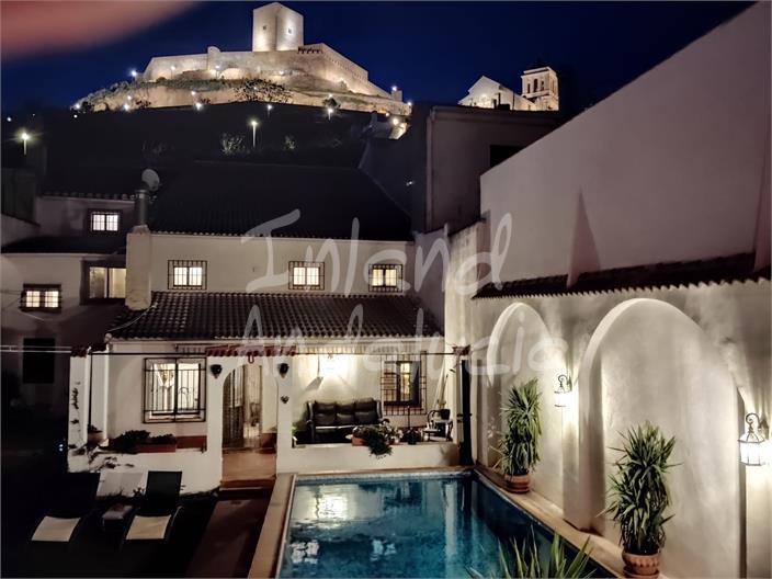 Image No.17-6 Bed House for sale