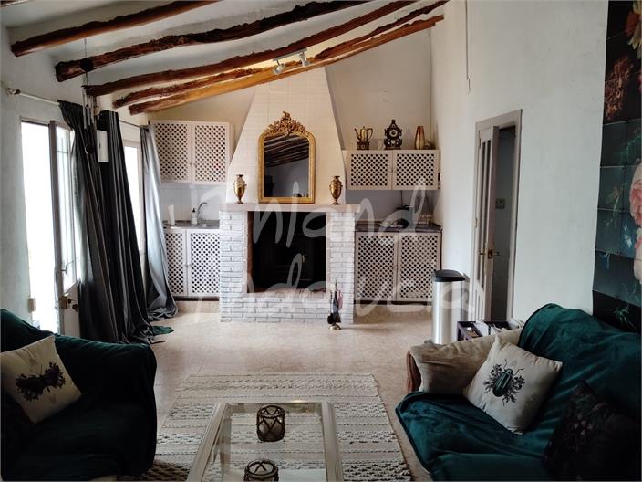 Image No.6-6 Bed House for sale