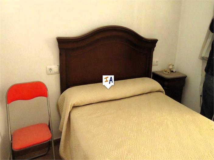 Image No.14-3 Bed House for sale