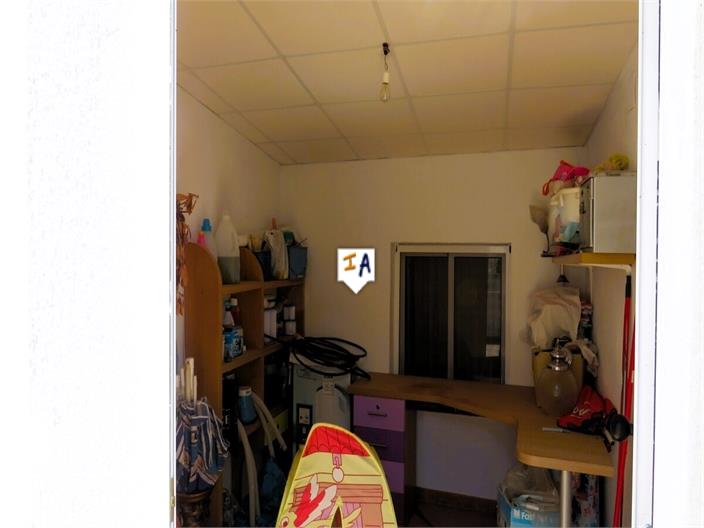 Image No.15-3 Bed House for sale