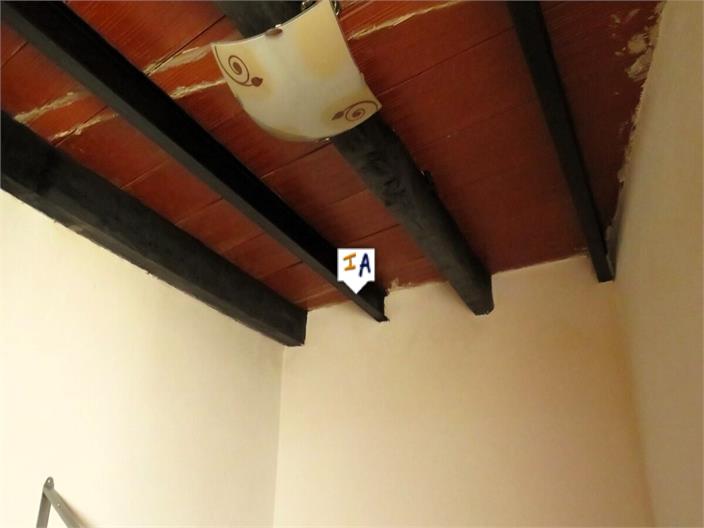 Image No.9-3 Bed House for sale