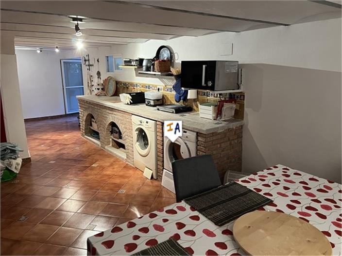 Image No.15-6 Bed House for sale