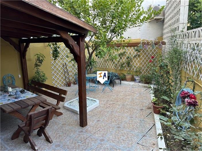 Image No.3-6 Bed House for sale