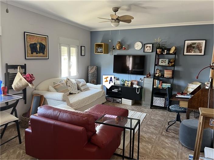 Image No.7-6 Bed House for sale