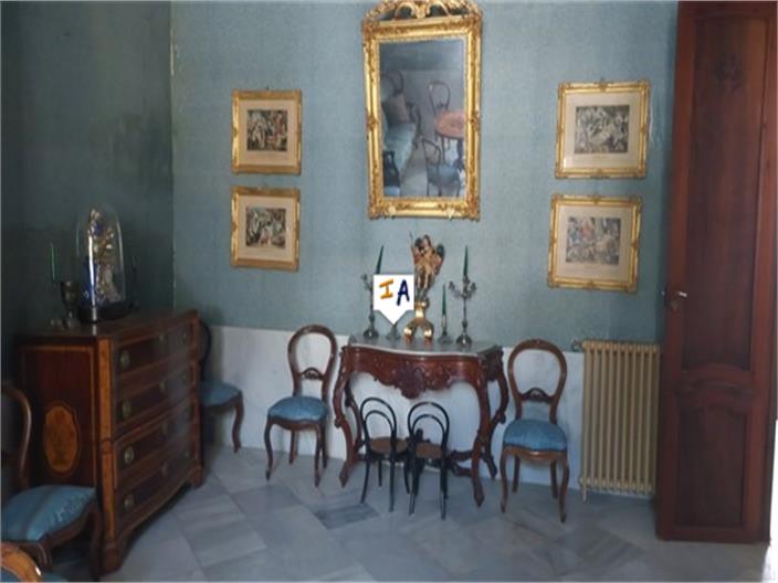 Image No.7-7 Bed House for sale