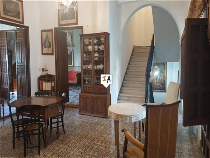 Image No.9-7 Bed House for sale