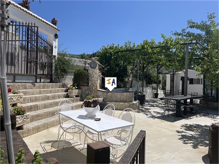 Image No.9-3 Bed Farmhouse for sale