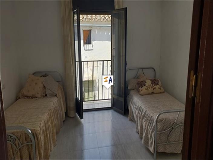 Image No.13-5 Bed House for sale