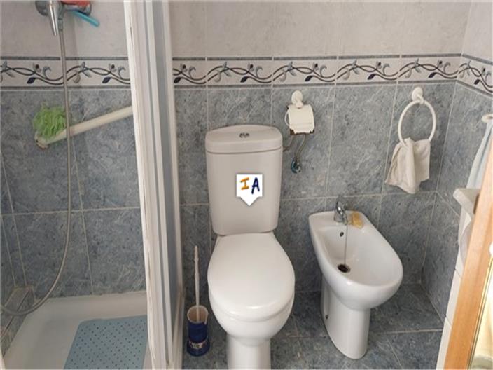 Image No.6-5 Bed House for sale