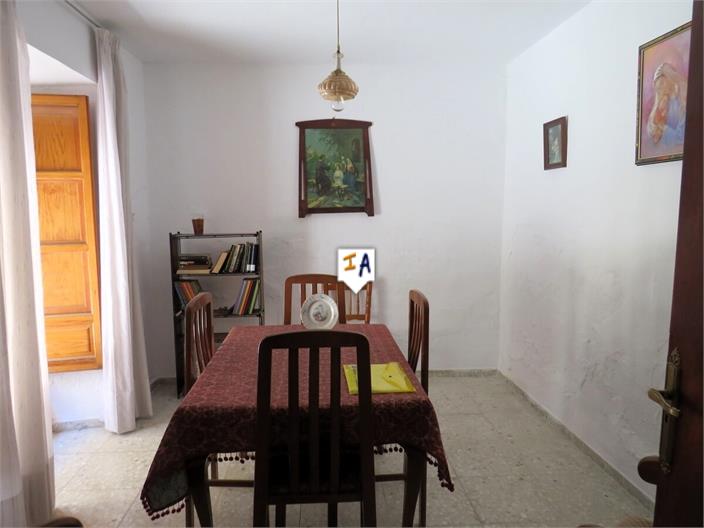 Image No.3-4 Bed House for sale