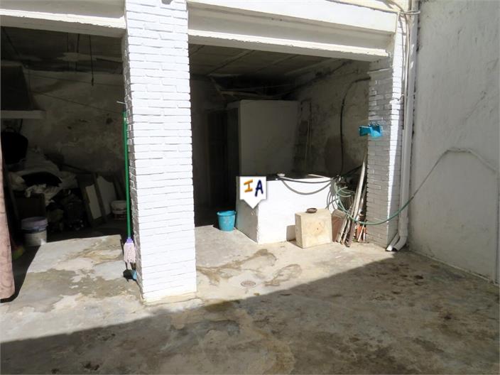 Image No.5-4 Bed House for sale