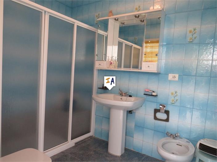 Image No.10-Maison de 4 chambres à vendre à Torredonjimeno