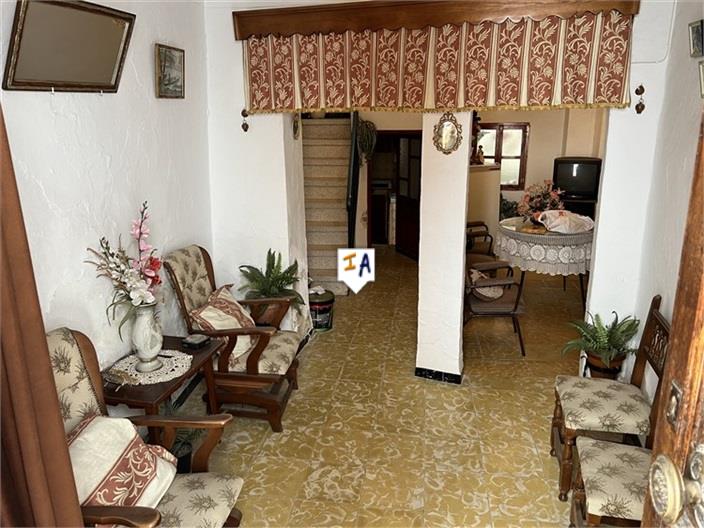 Image No.6-4 Bed House for sale