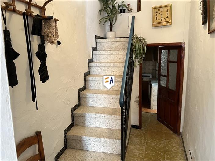 Image No.7-4 Bed House for sale