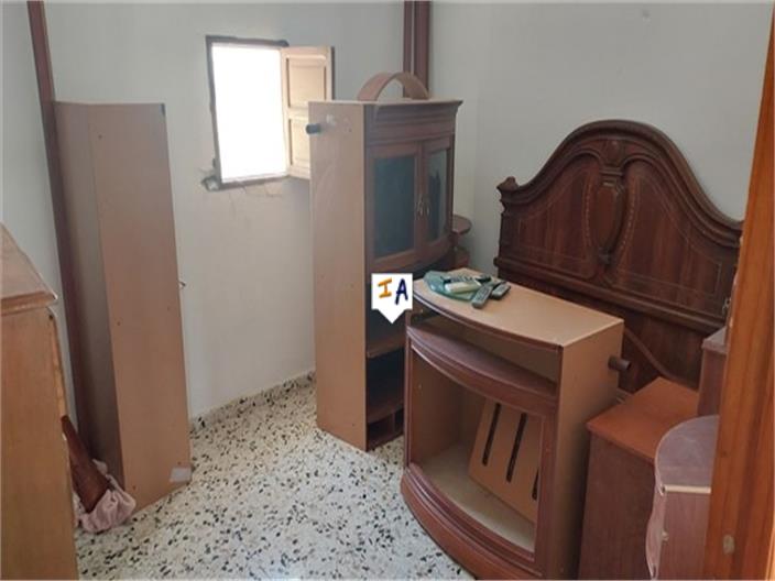 Image No.13-6 Bed House for sale