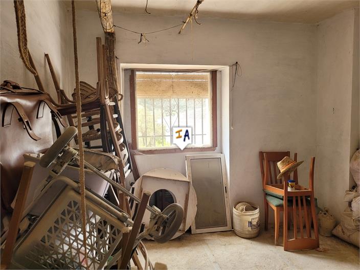 Image No.13-2 Bed House for sale