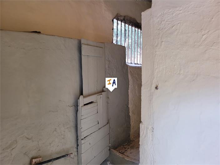 Image No.10-2 Bed House for sale