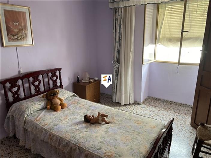 Image No.13-4 Bed House for sale