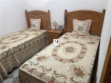 th596011