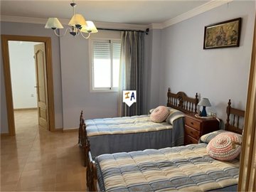 th596910