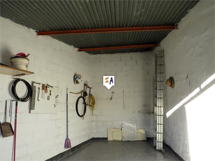 Image No.16-5 Bed House for sale