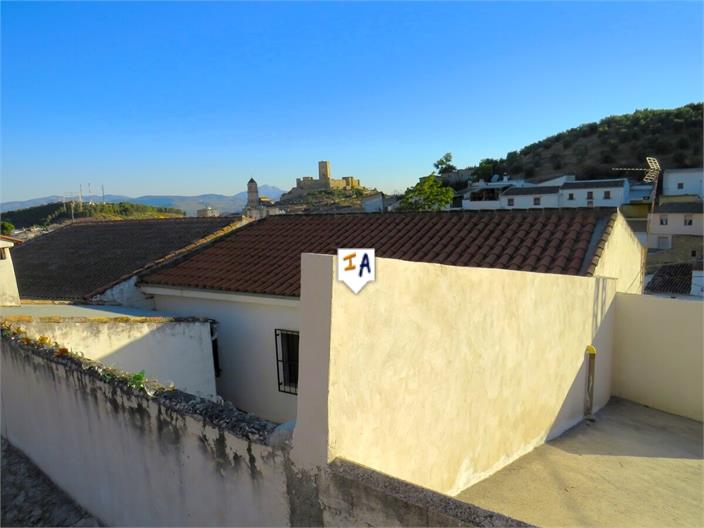 Image No.17-5 Bed House for sale