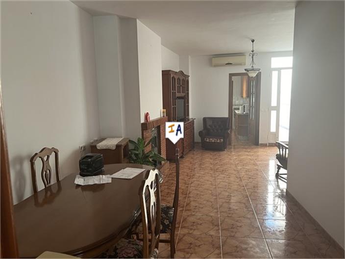 Image No.15-3 Bed House for sale