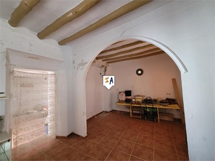 Image No.9-3 Bed House for sale