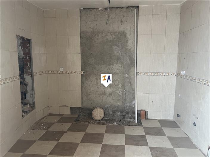 Image No.13-3 Bed House for sale