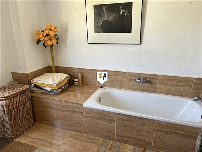 Image No.14-5 Bed Farmhouse for sale