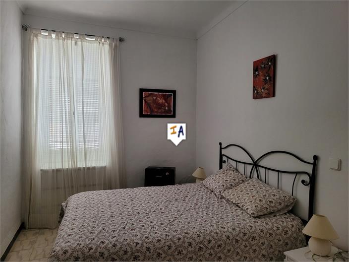 Image No.13-3 Bed House for sale