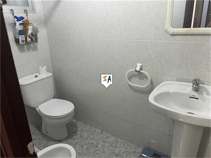 Image No.7-3 Bed House for sale