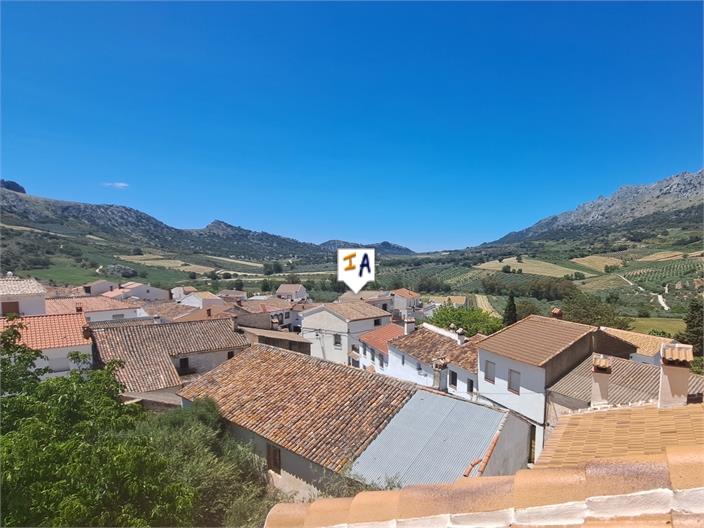 Image No.13-8 Bed House for sale