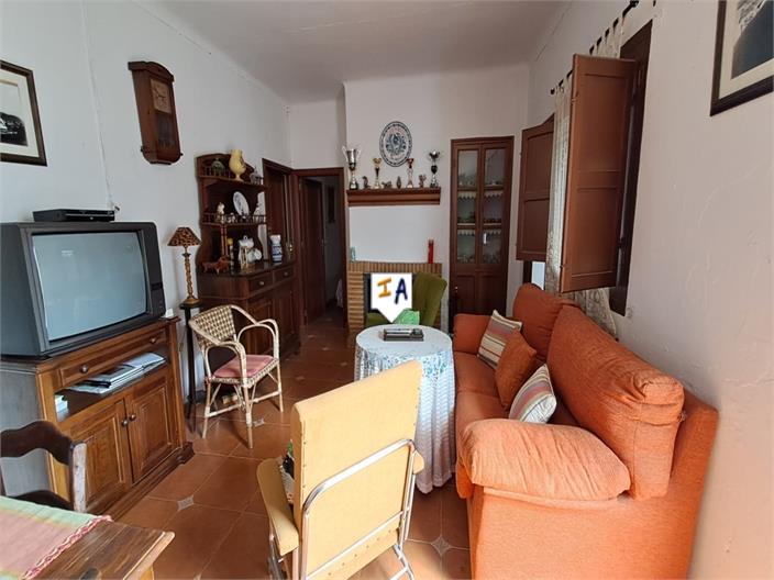 Image No.14-3 Bed House for sale