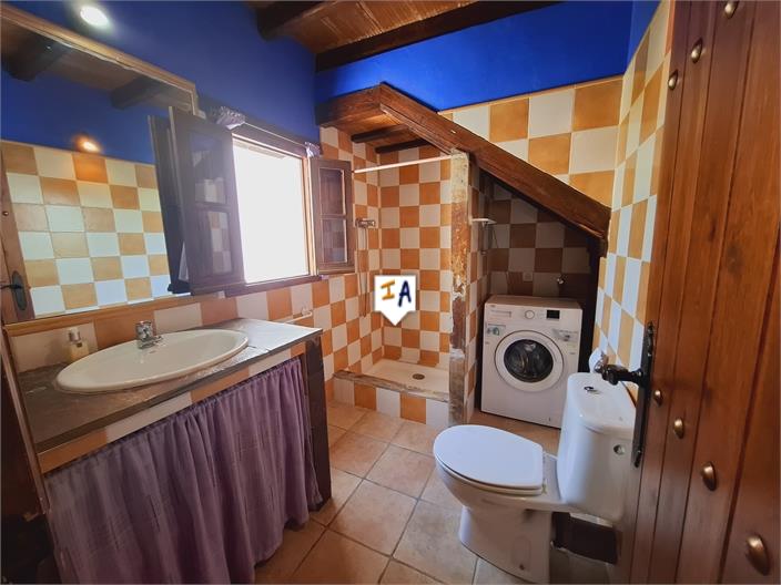 Image No.14-4 Bed House for sale