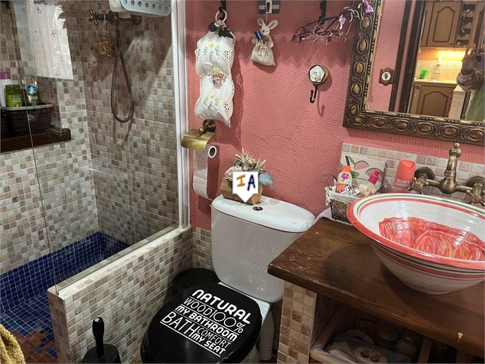 Image No.13-3 Bed House for sale