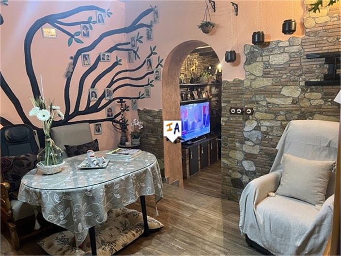 Image No.16-3 Bed House for sale