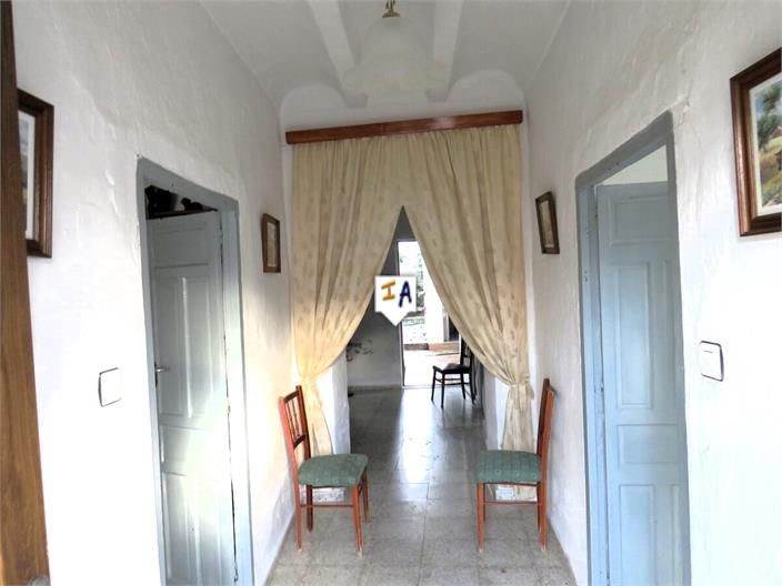 Image No.3-4 Bed House for sale