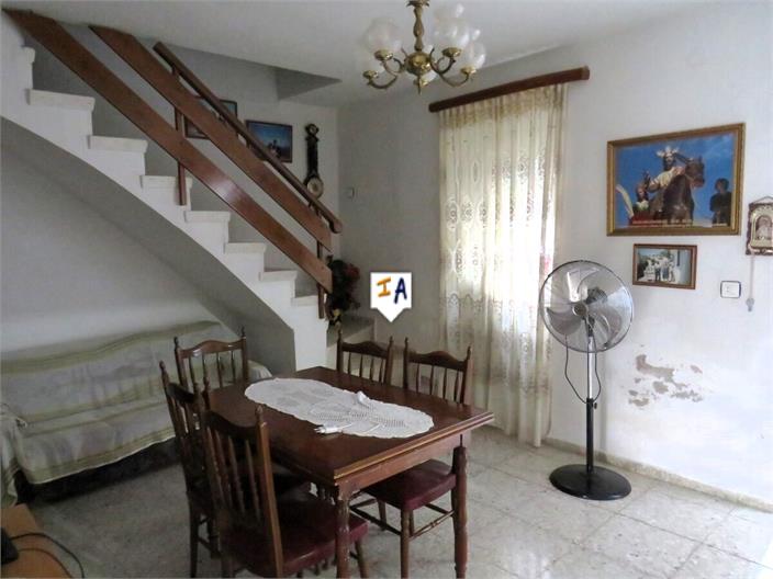 Image No.6-4 Bed House for sale