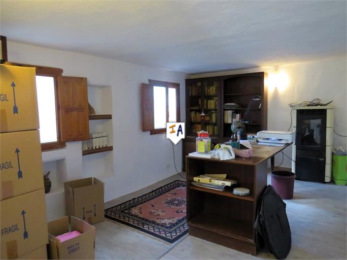 Image No.16-5 Bed Farmhouse for sale