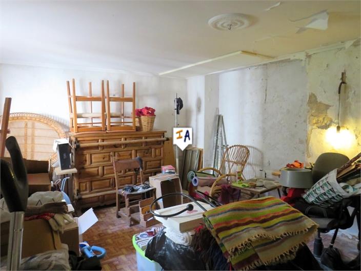 Image No.17-5 Bed Farmhouse for sale