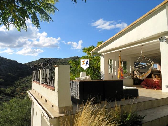 Image No.3-5 Bed Farmhouse for sale