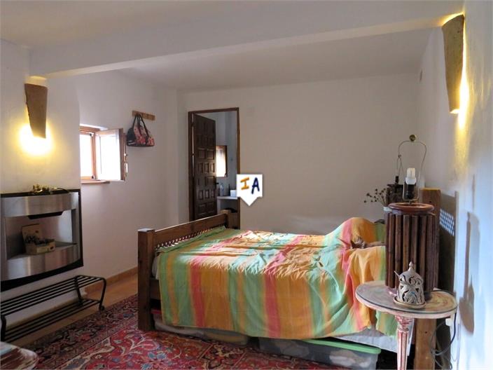 Image No.6-5 Bed Farmhouse for sale