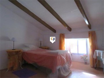 th604215
